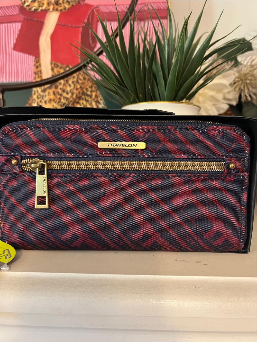 Travelon Navy and Red Geometric Zip Wallet